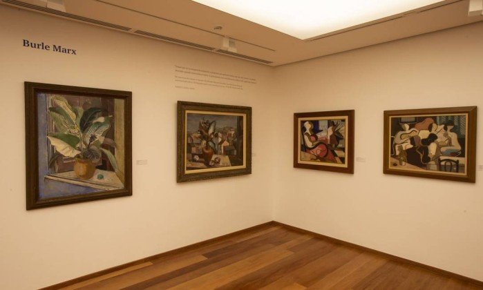 <span>Uma das salas expositivas, no segundo piso do casarão, que foi remodelado e não tem mais a decoração original.</span><span></span>