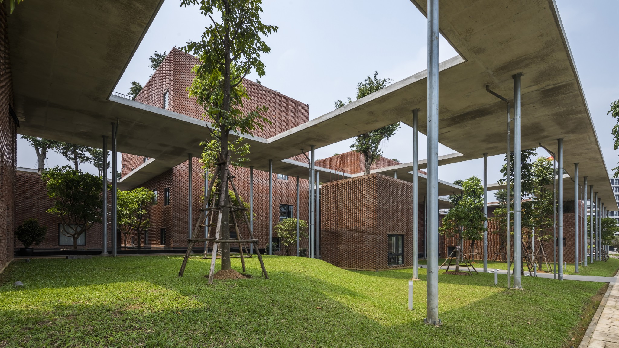 O prêmio Prédio Cívico do Ano foi entregue à Viettel Academy, do escritório Vo Trong Nghia Architects.