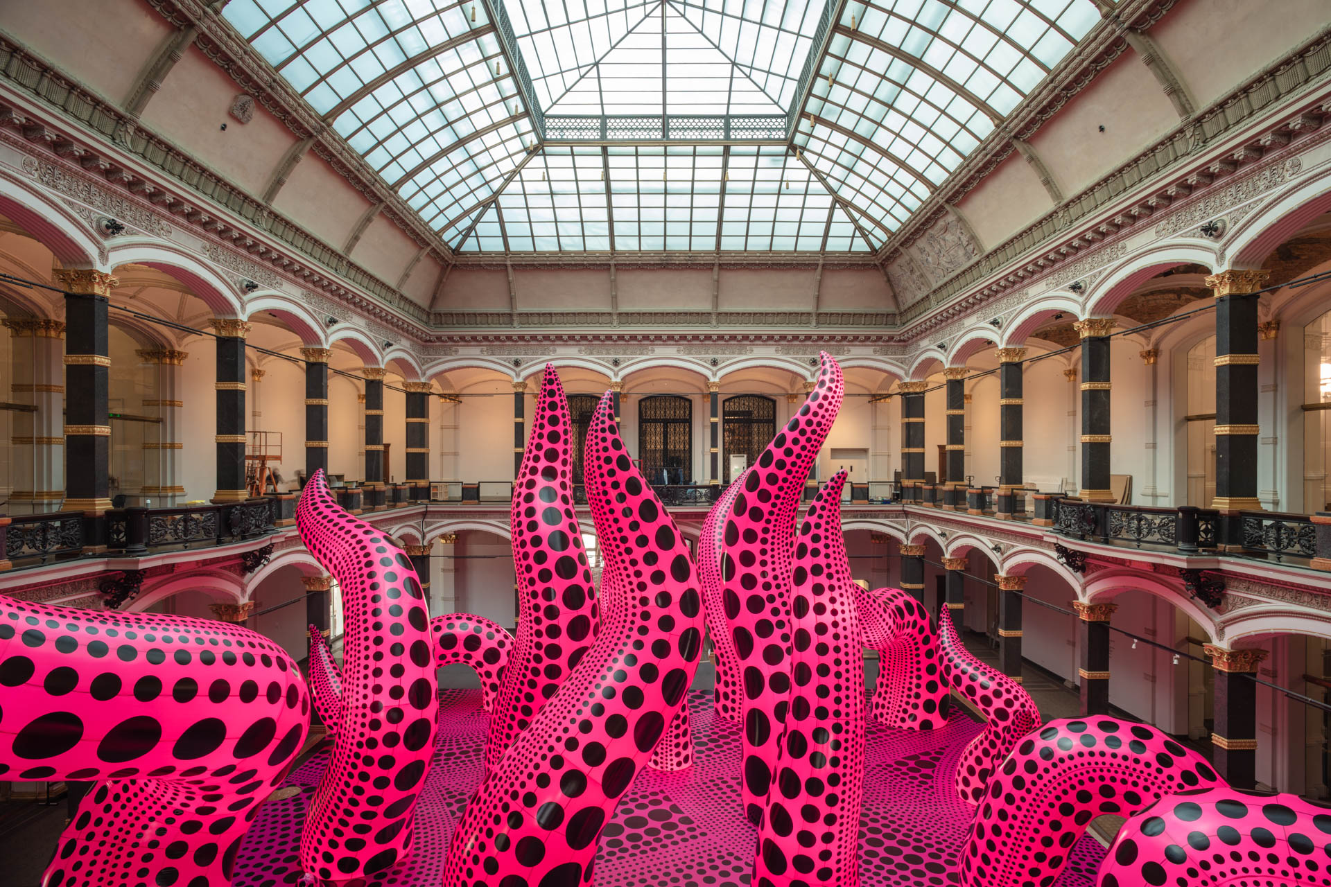 yayoi kusama gropius bau berlim