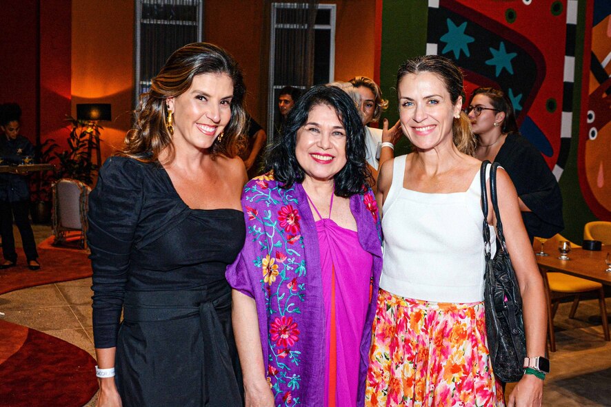 Lara Brotas, Rita Tristão e Flávia Dalla.